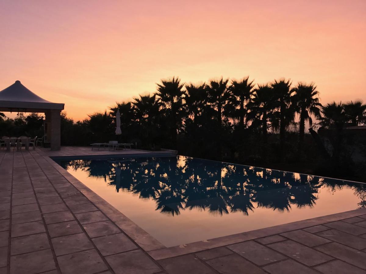 White Pool 7P Matino - Gallipoli Exterior foto